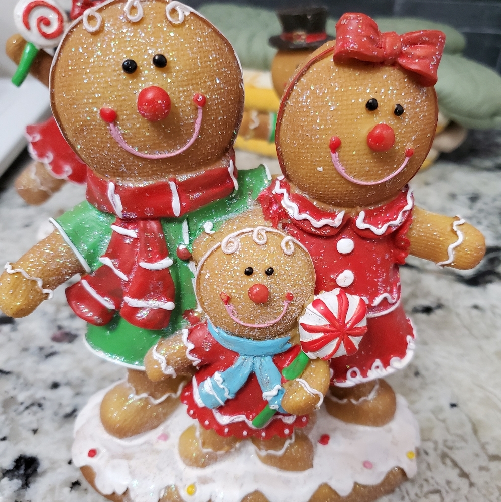 Gingerbread family